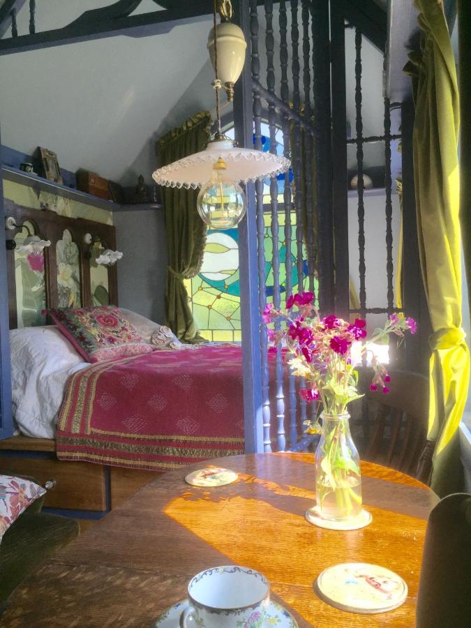 The Tabernacle At Frieda And The Moon Villa Lanreath Екстериор снимка